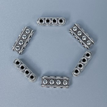 Espaciador de hileras, inserto color plata, dimensiones 7×5×17 mm, diámetro de orificio 1,8 mm, empaque 20 g (~10 uds.)
