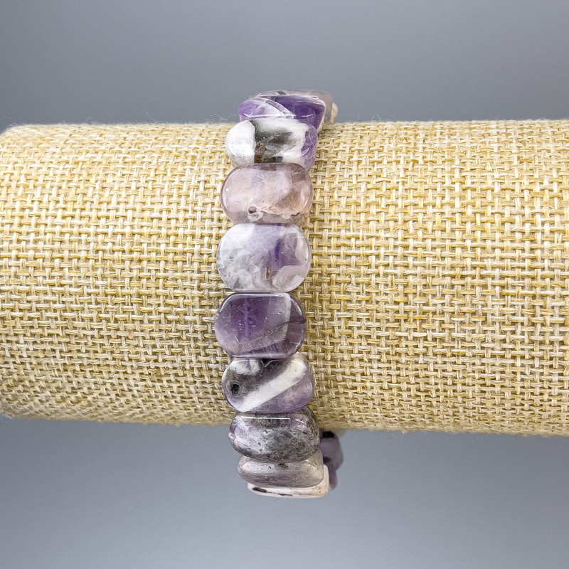 Pulsera de amatista con motivo en chevron