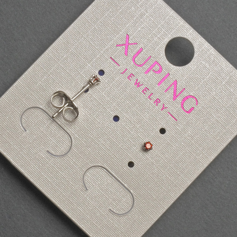 Pendientes tipo botón Xuping con cristal rojo, diámetro 2 mm ±, recubiertos de rodio