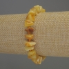 Pulsera de ámbar en gránulos 9-11×3-5 mm+- con cuentas de 3 mm+-, longitud 18 cm+-, base elástica