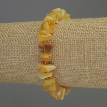 Pulsera de ámbar en gránulos 9-11×3-5 mm+- con cuentas de 3 mm+-, longitud 18 cm+-, base elástica