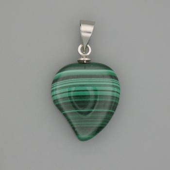 Colgante de malaquita en forma de corazón 13×15×23 mm+