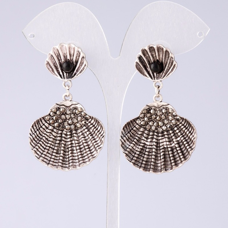 Pendientes nocturnos plateados con conchas, longitud 5,5 cm